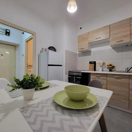 Appartement Cozy With Balcony 10 Min From The *