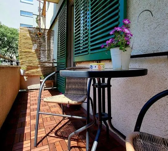 Cozy With Balcony 10 Min From The Apartment Rijeka