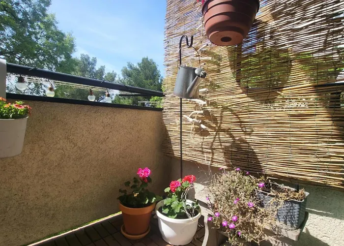 Cozy With Balcony 10 Min From The Апартаменты Риека